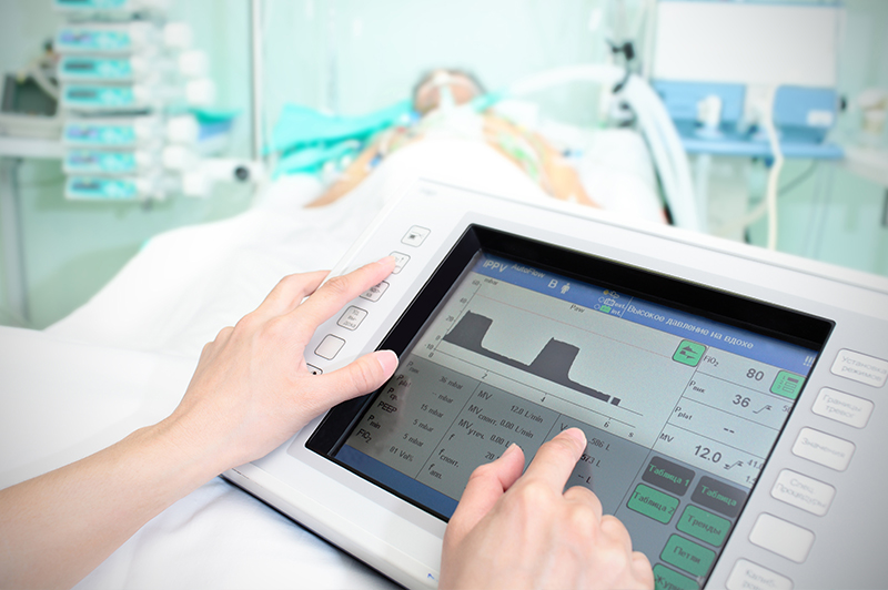 Врачи за работой в диагностическом отделении